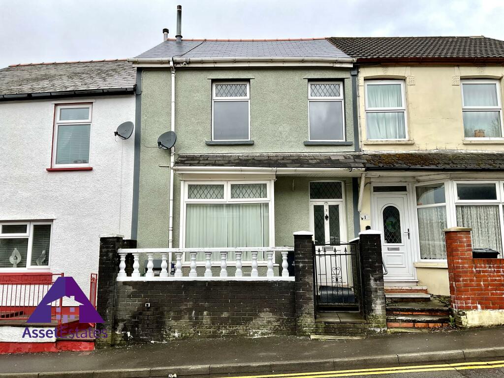 3 bedroom terraced house for sale in St Arvans Terrace, Cwmcelyn Road