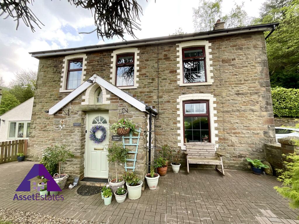 4 bedroom detached house for sale in Hafod Fan House, High Street, Six