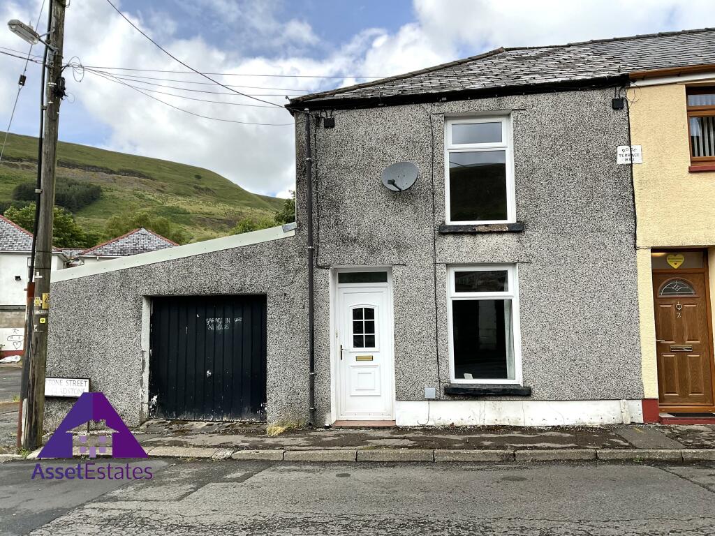 1 bedroom end of terrace house for sale in Gladstone Street, Blaina