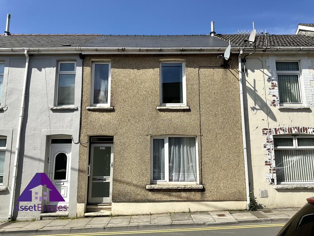 3 bedroom terraced house for sale in Gladstone Street, Abertillery