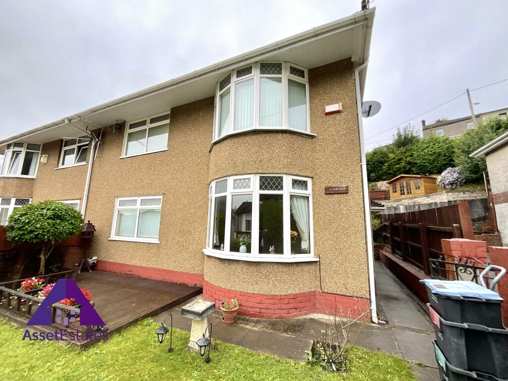 Main image of property: Cwm Cottage Road, Abertillery, NP13 1AT