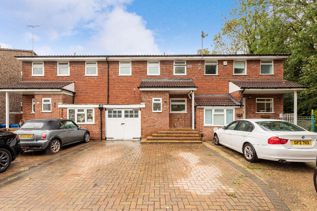 Main image of property: Bunces Close, Eton, SL4