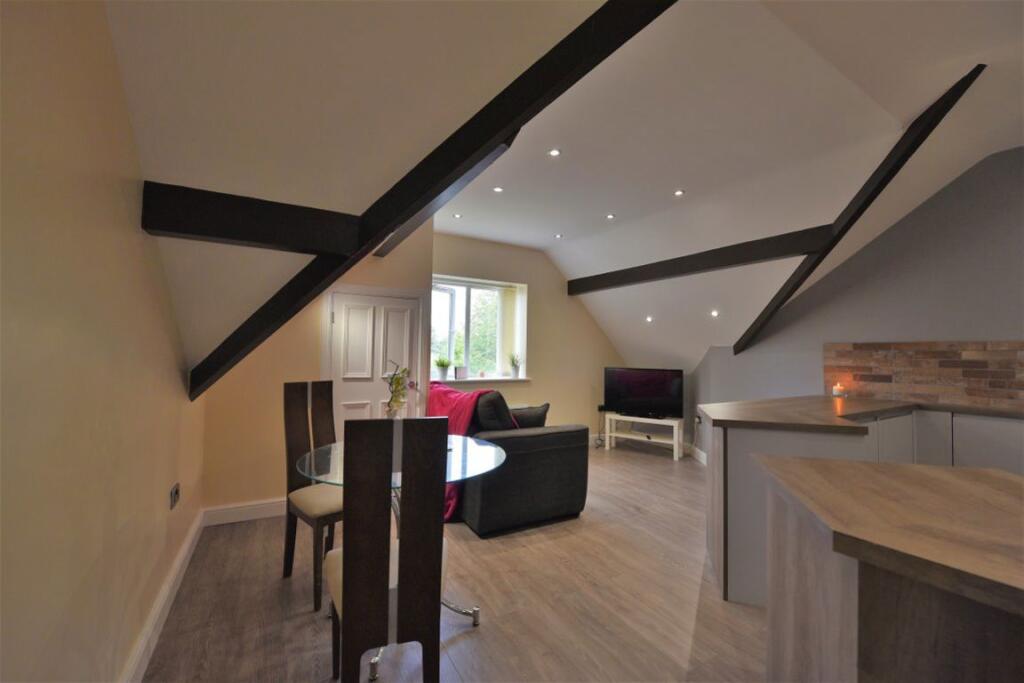 Main image of property: Flat 3, 8 Wood Lane