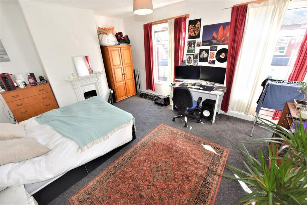 Main image of property: Hessle Terrace