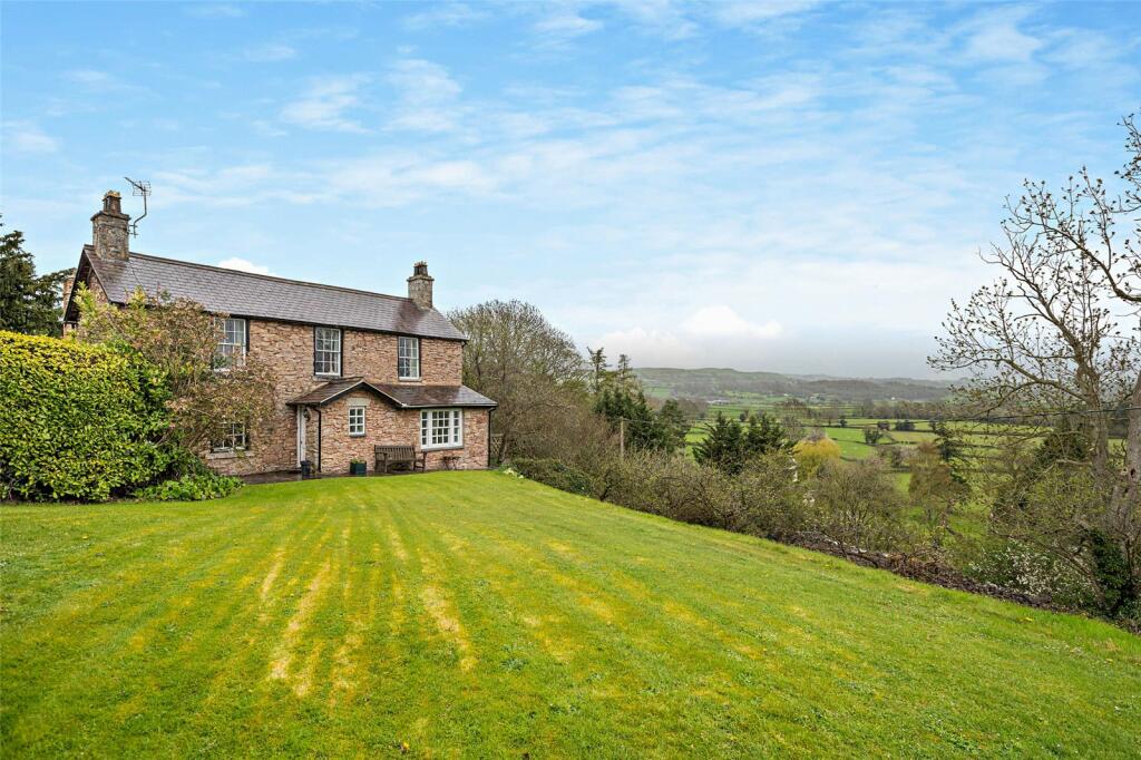 4 bedroom detached house for sale in Graigfechan, Ruthin, Denbighshire ...