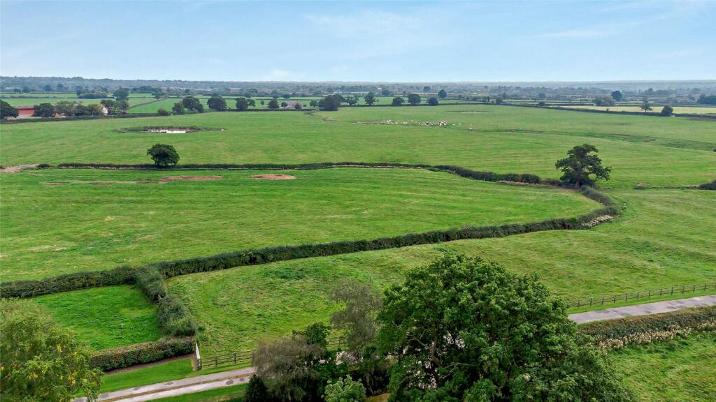Additional property image - Farndon, Chester, Cheshire