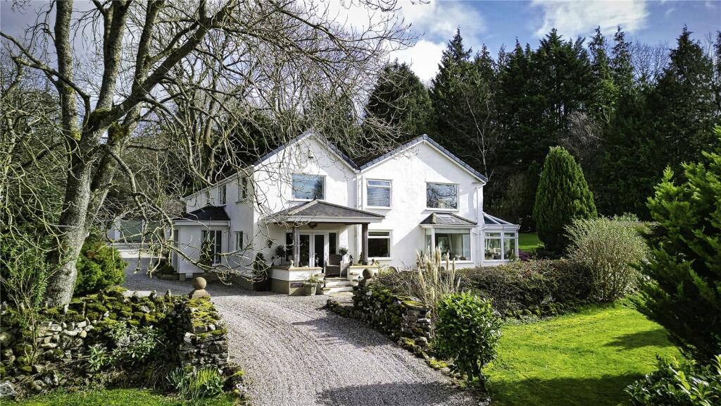 5 bedroom detached house for sale in Llanarmon Yn Ial, Mold