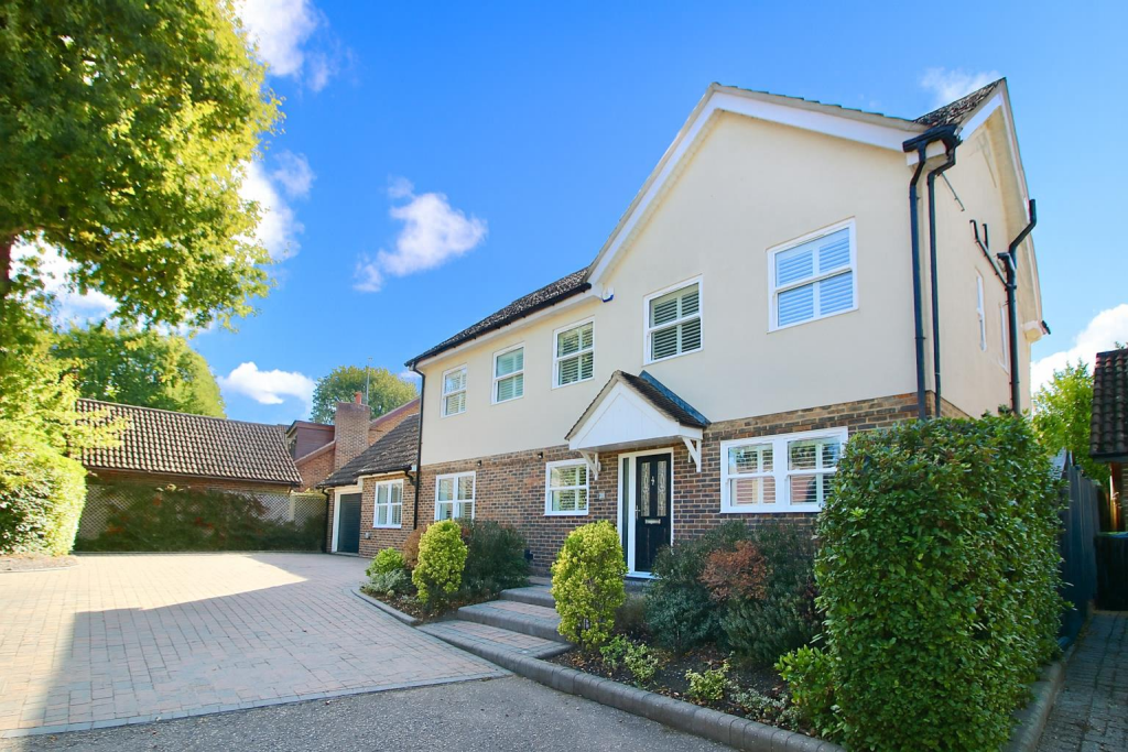 Main image of property: The Grove, Billericay