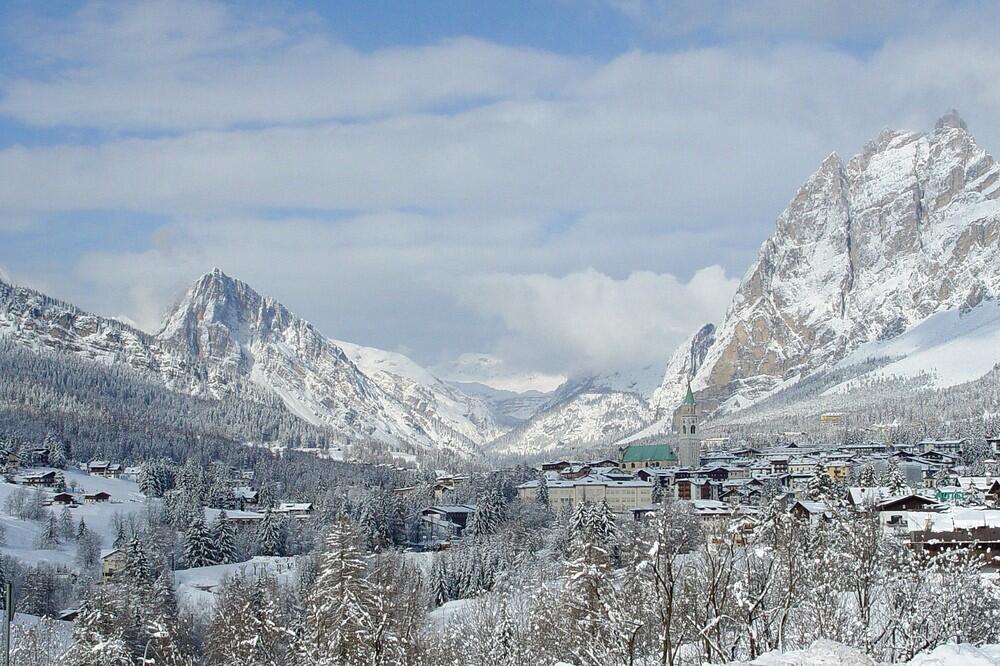 Main image of property: Veneto, Belluno, Cortina d`Ampezzo