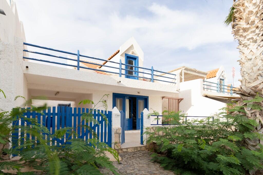 Main image of property: Sal