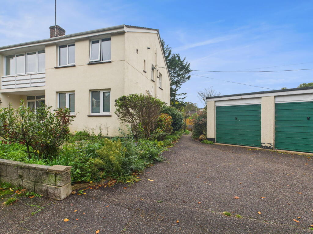 Main image of property: Beauvale Close, Ottery St. Mary, EX11 1ED