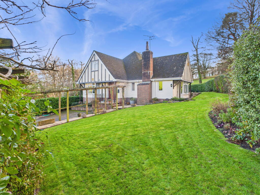 Main image of property: Muttersmoor Road, Sidmouth, EX10 8RH