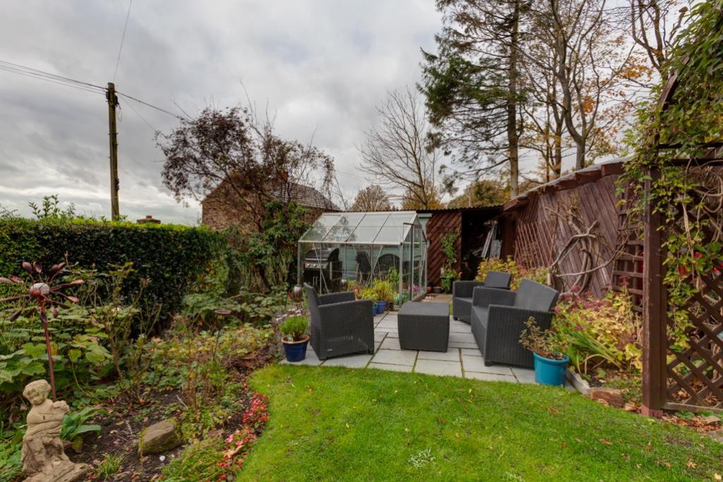 4 bedroom detached house for sale in Town End, Apperknowle, Dronfield, S18