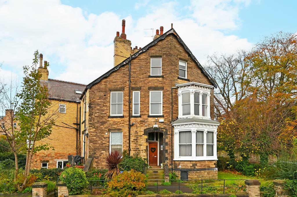 3 bedroom apartment for sale in Endcliffe Rise Road, Sheffield, S11