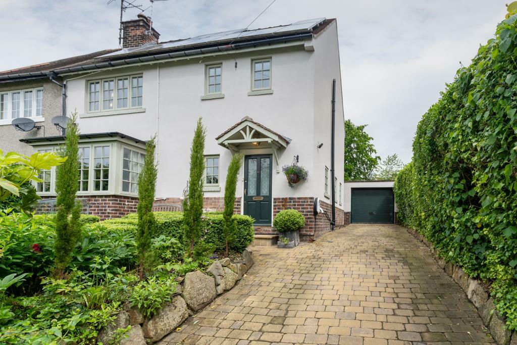 4 bedroom semidetached house for sale in King Ecgbert Road, Totley