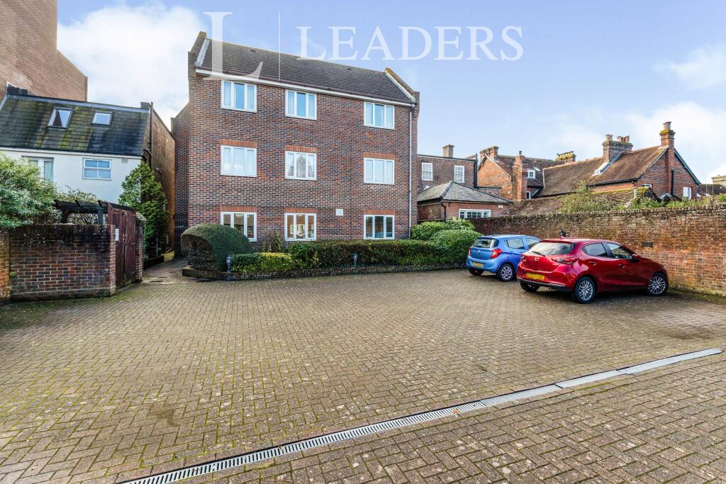 Main image of property: East Street, Havant
