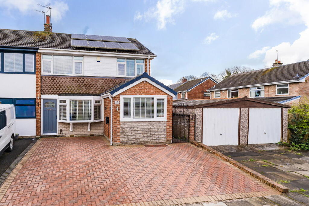 Main image of property: Avon Road, Tyldesley, Manchester, M29 7HN