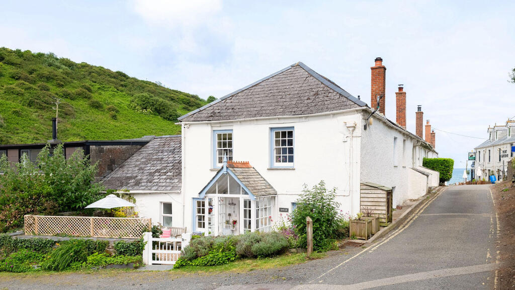 Main image of property: Shrub Cottage, Port Gaverne