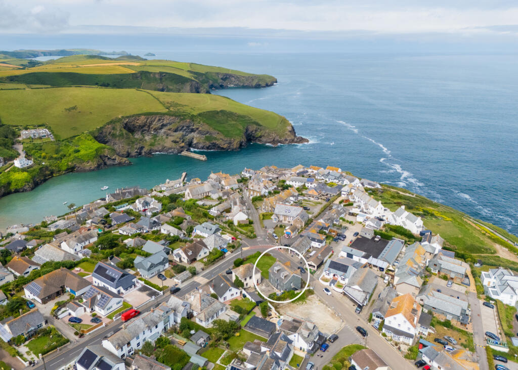 Main image of property: 5 New Road