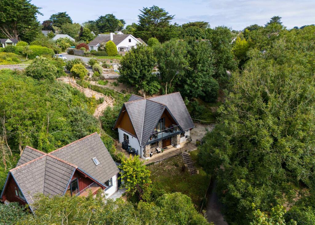 Main image of property: Alpine Lodge