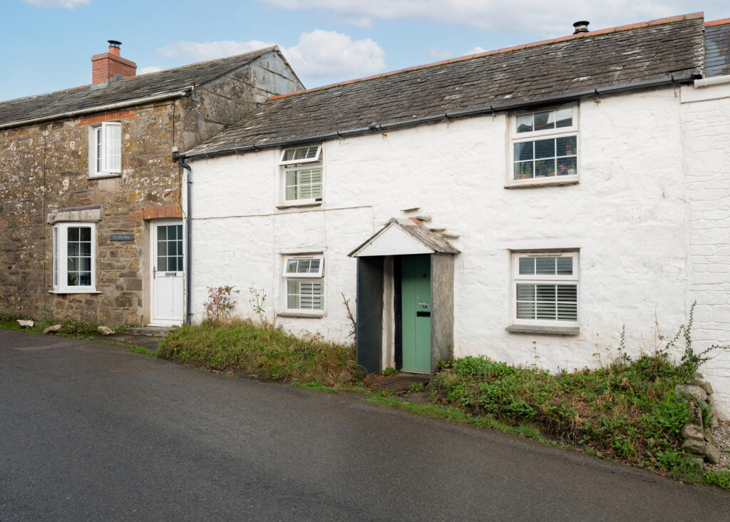 Main image of property: Old Forge Cottage, PL27
