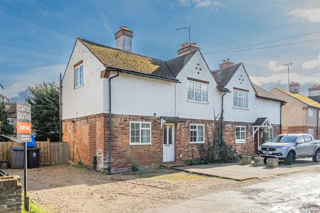 3 bedroom semidetached house for sale in Ash Green, New Denham, UB9