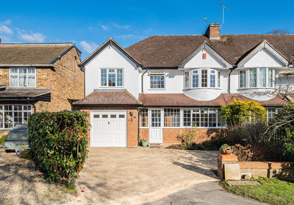 Main image of property: The Rowans, Chalfont St Peter, Gerrards Cross
