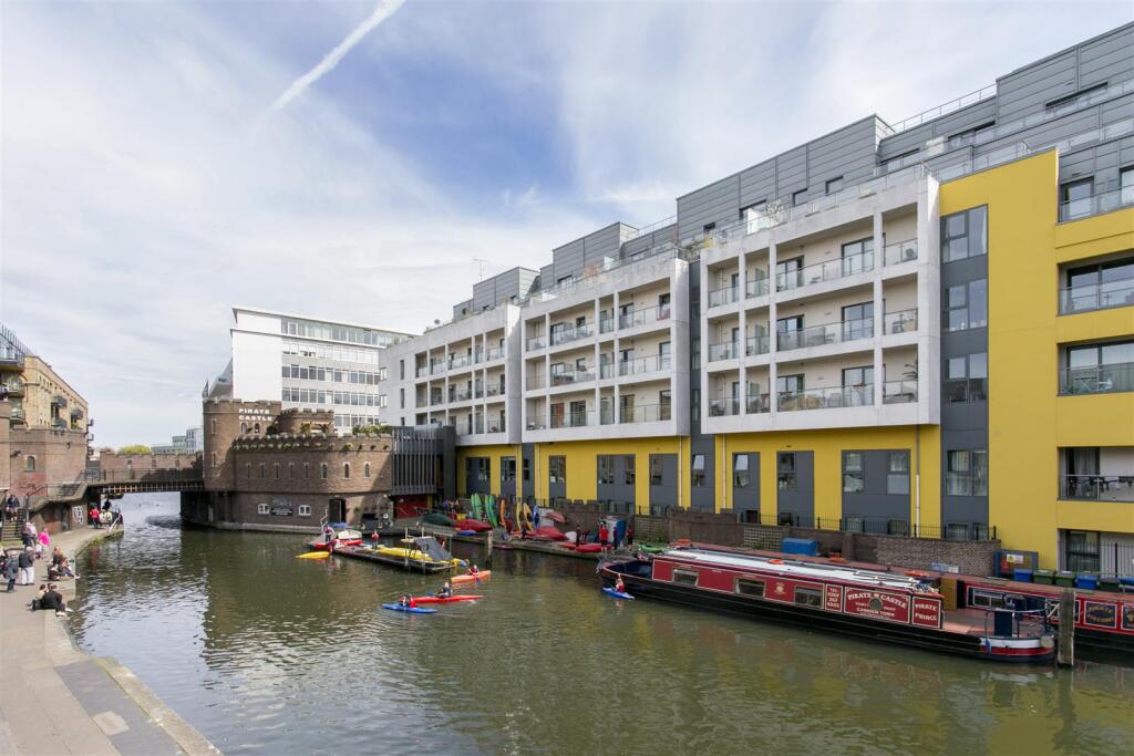 Main image of property: Oval Road, Camden, NW1