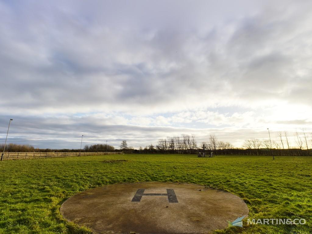 5 bedroom detached house for sale in Division Lane, Blackpool, FY4