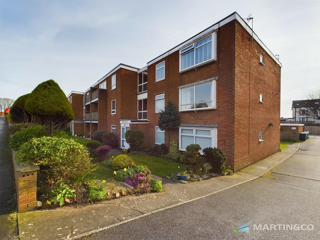 2 bedroom apartment for sale in Russell Court, Lytham St Annes, FY8