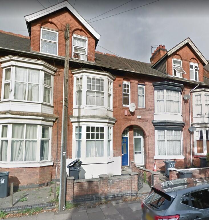 Main image of property: Flat 2 105 Fosse Road, South, LEICESTER, LE3 0JU