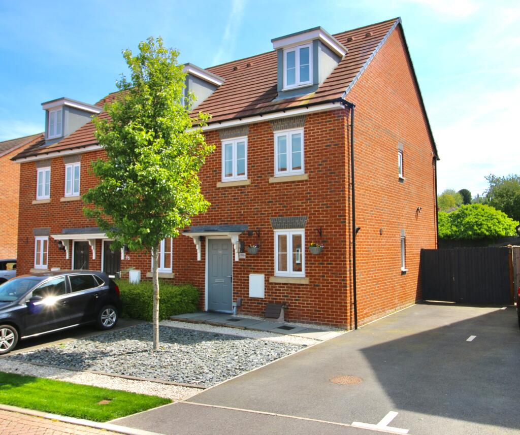 3 bedroom end of terrace house for sale in Errington Road, Picket Piece