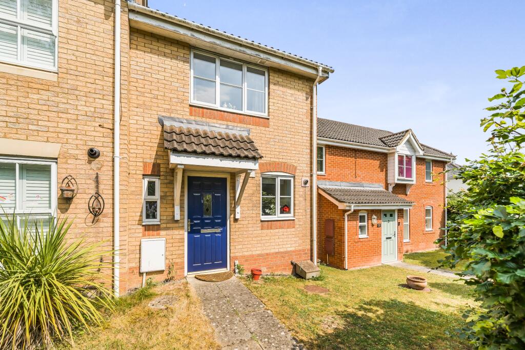 2 bedroom terraced house for sale in Berry Way, Andover, SP10