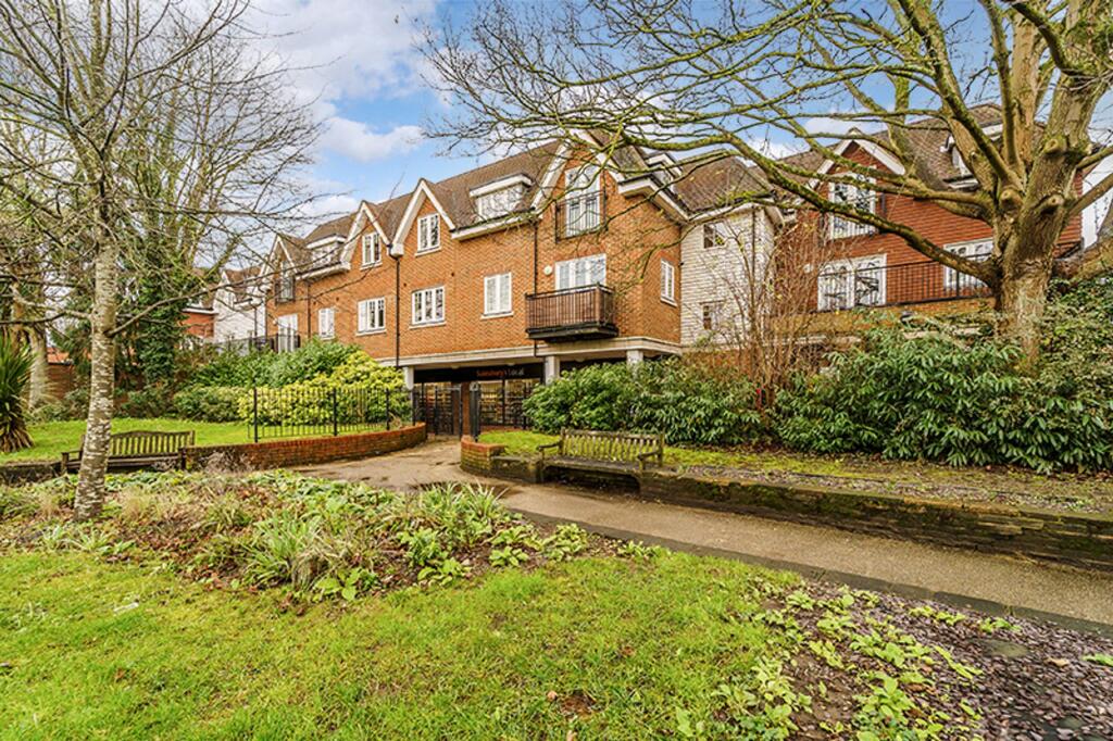 Main image of property: Mercury House, 4-8 Cheam Road, Ewell Village, Epsom, KT17 1SN