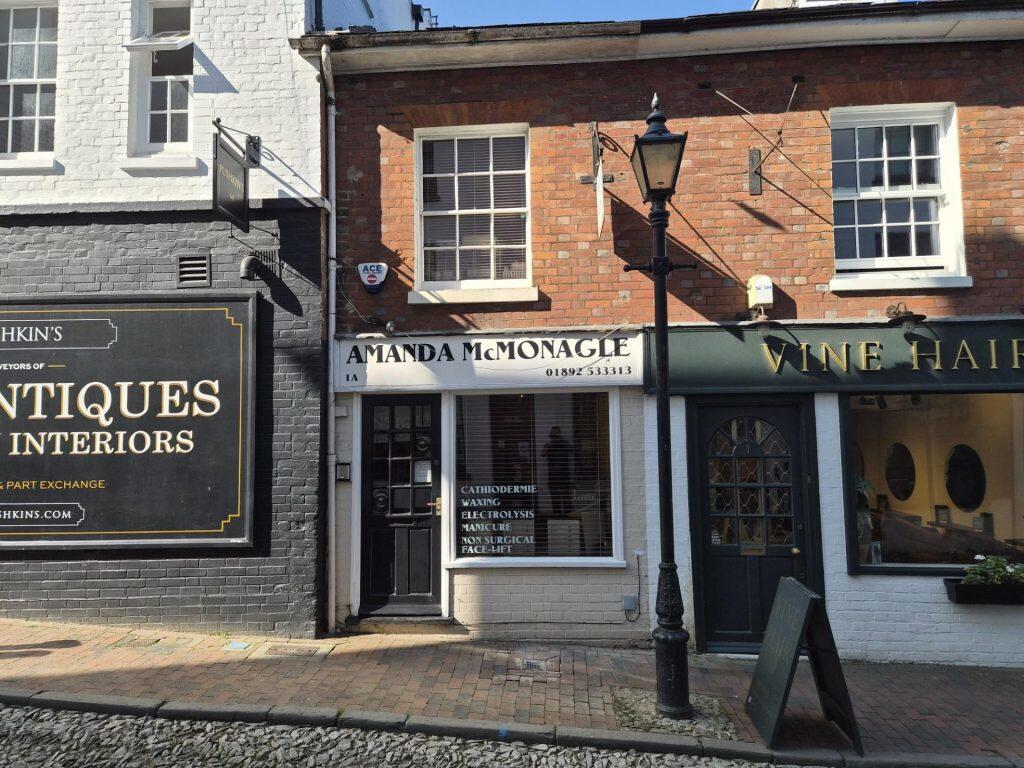 Main image of property: 1a Castle Street, Tunbridge Wells, Kent, TN1 1XJ