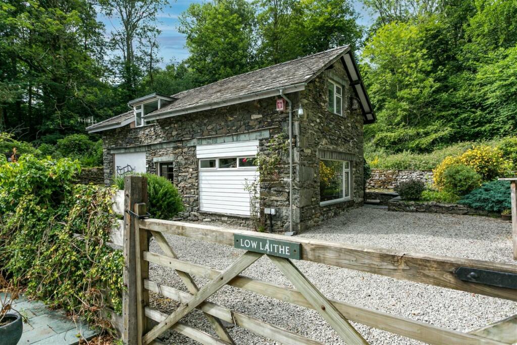 2 bedroom cottage for sale in Low Laithe, Ecclerigg, Windermere, LA23