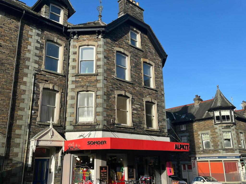 Main image of property: Flat 2, 100 Lake Road Ambleside LA22 0DB