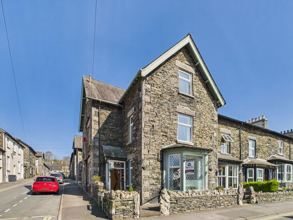Main image of property: Bonny Brae, 11 Oak Street, Windermere, Cumbria, LA23 1EN