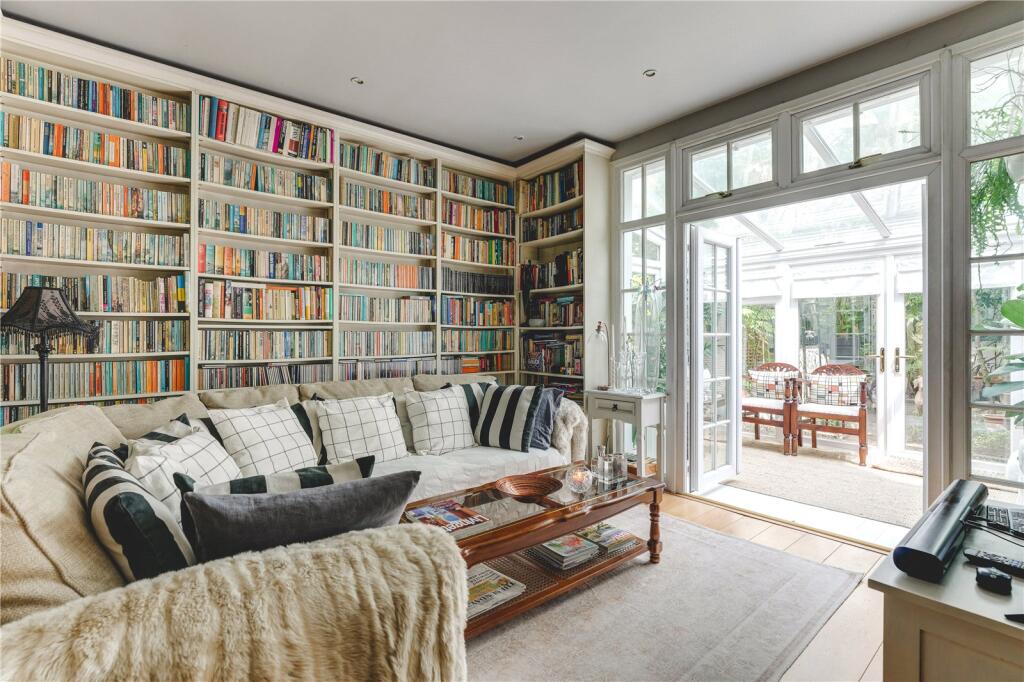 Main image of property: Barnard Hill, London, N10