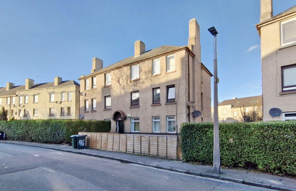 Main image of property: 17/5 Loganlea Terrace, Craigentinny, Edinburgh, EH7 6NS