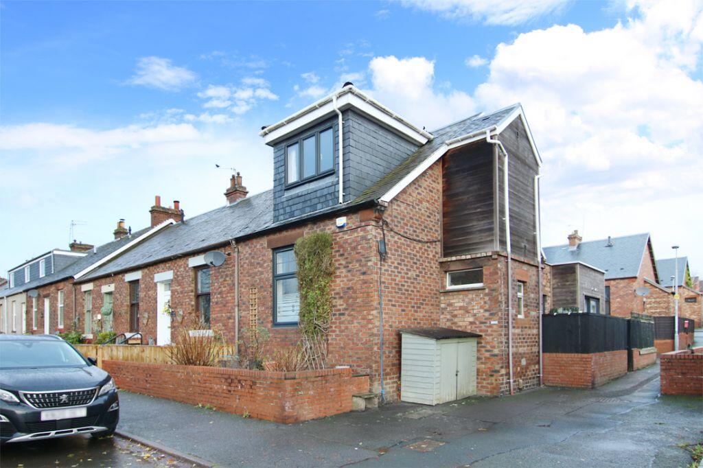 Main image of property: 120 Craigton Place, Winchburgh, EH52 6RW