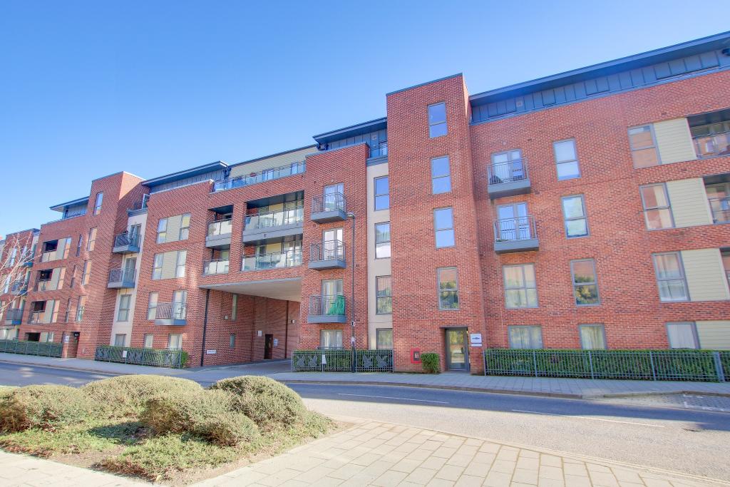 2 bedroom apartment for sale in John Thornycroft Road, Woolston, SO19