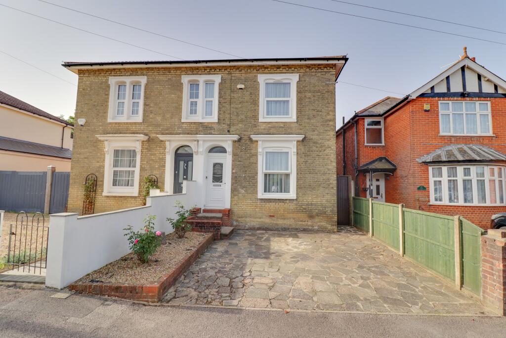 4 bedroom semidetached house for sale in Florence Road, Woolston, SO19