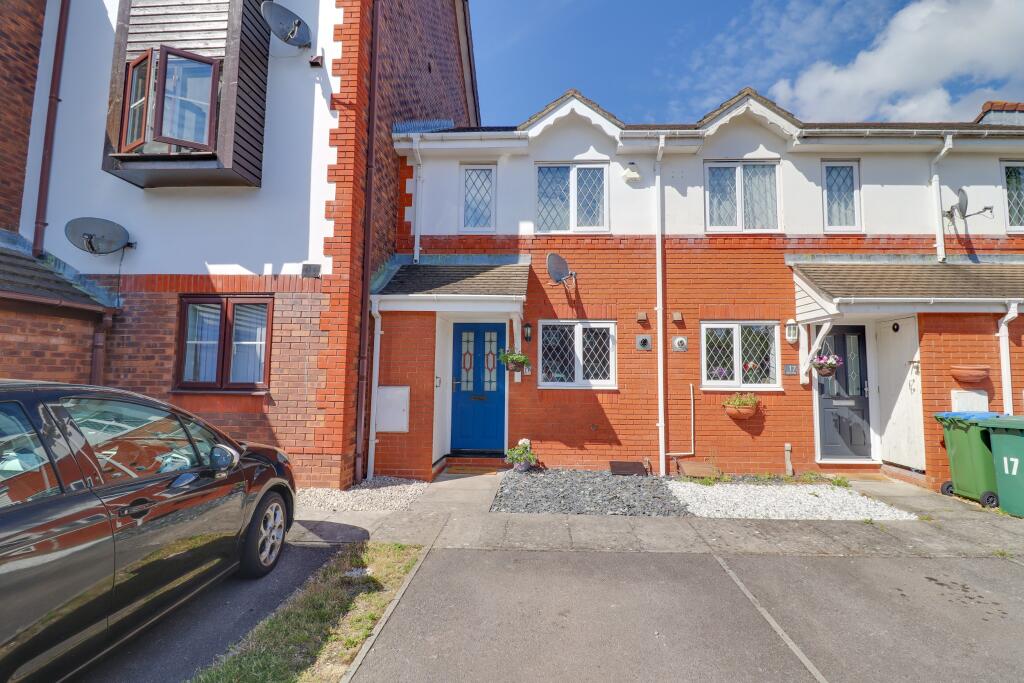 2 bedroom terraced house for sale in Hulton Close, Waterside Park, SO19