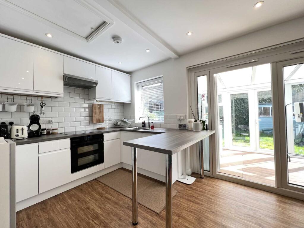 Additional property image - Fairfield Road, Brentwood