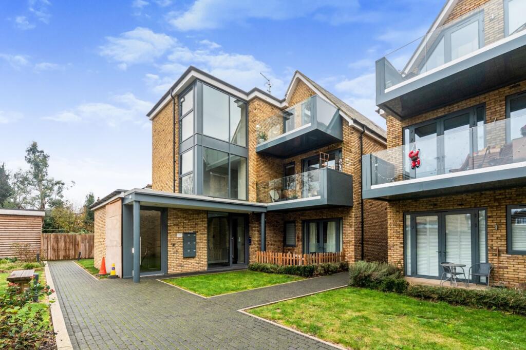 1 bedroom apartment for sale in Fassett Road, Kingston upon Thames, KT1