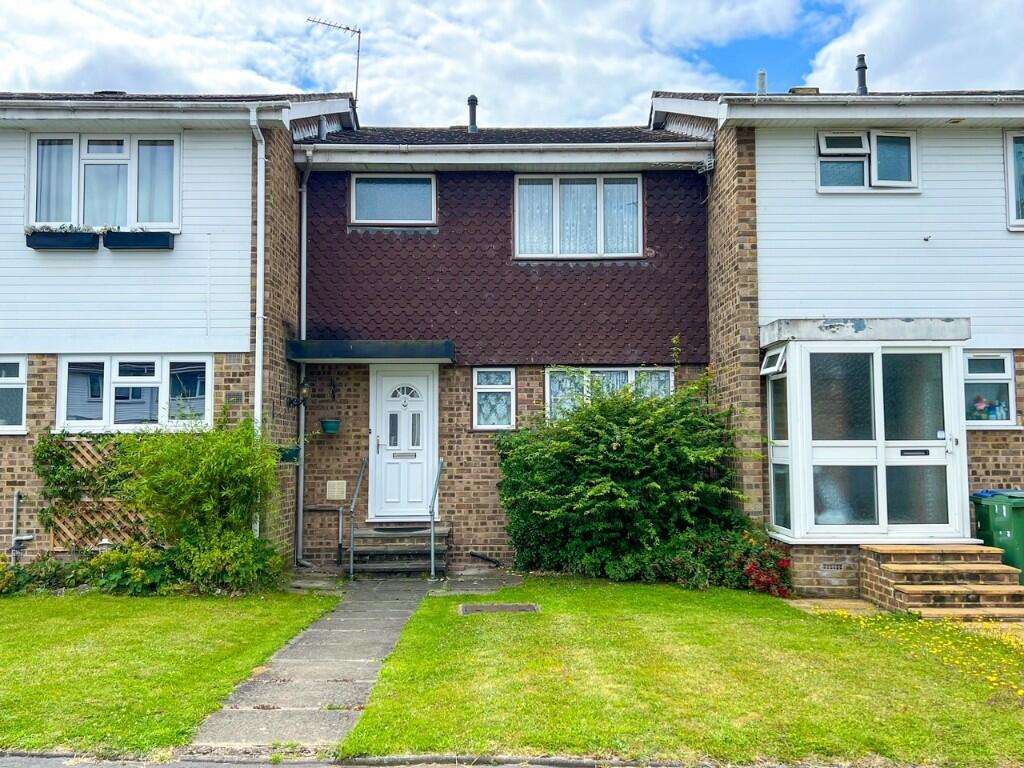 3 bedroom terraced house for sale in Fleetside, West Molesey, Surrey, KT8