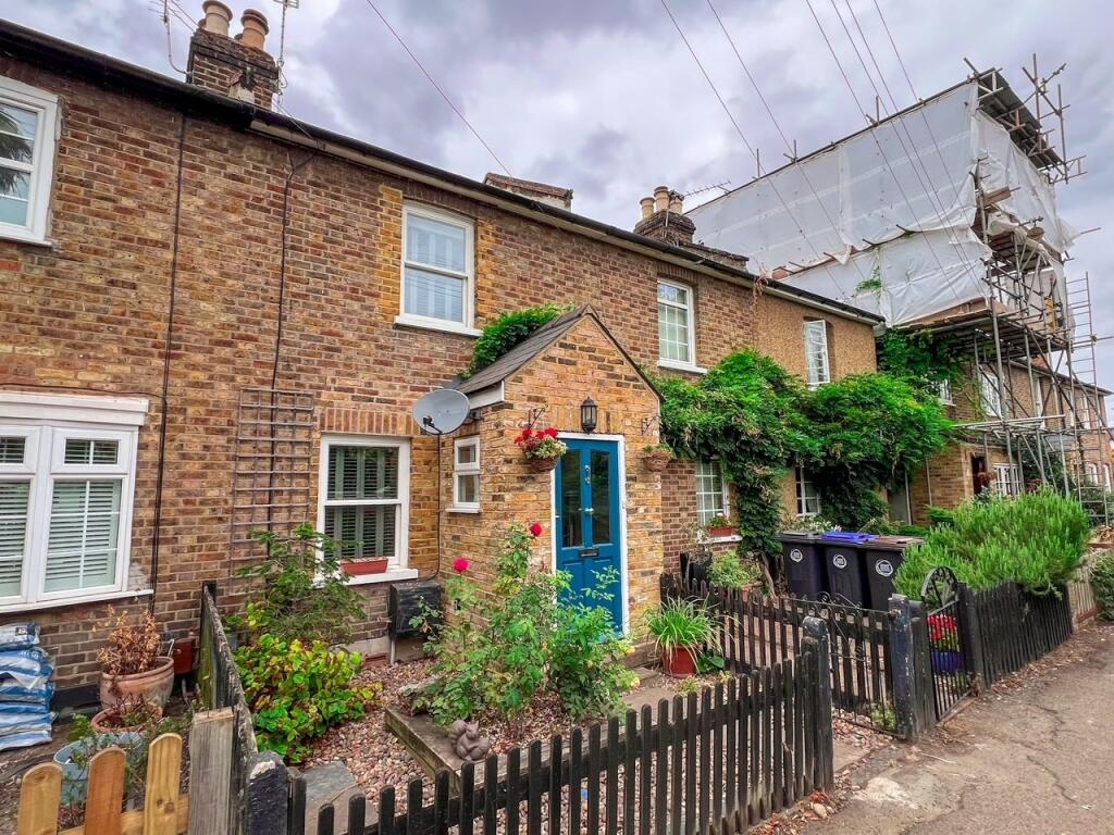 Main image of property: Spring Gardens, West Molesey, KT8