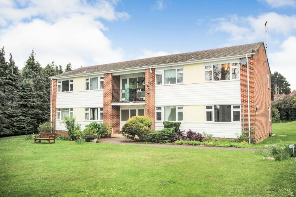 2 bedroom apartment for sale in Southill Road, Poole, BH12