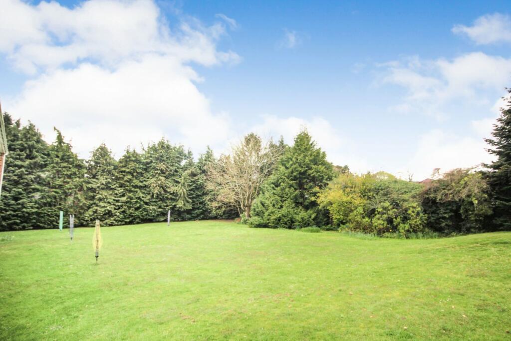 2 bedroom apartment for sale in Southill Road, Poole, BH12